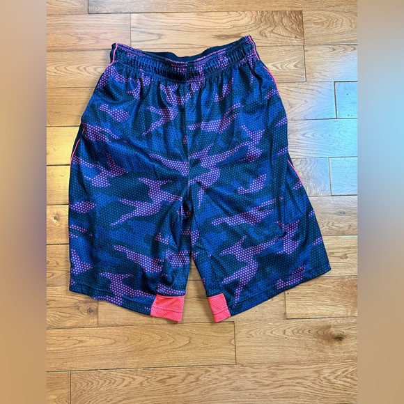 And1 Basketball Shorts - Picture 2 of 4